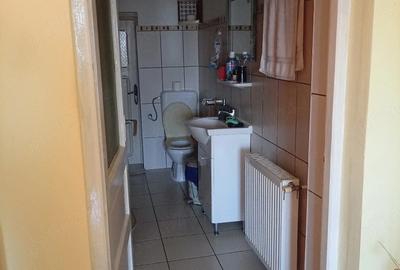 Casă cu 4 camere cu Teren 2802 Mp în Central