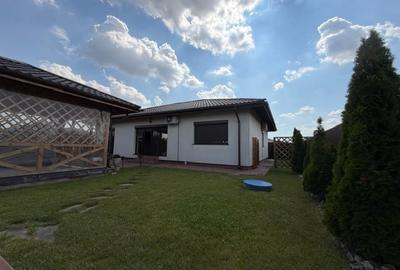 Casă individuală cu 4 camere cu Canalizare în Balotești - 1