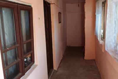 Casă cu 4 camere în Bulzești - 4