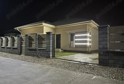 Casă cu 4 camere în Vidra