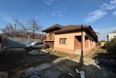 Casă cu 3 camere în Central - 3