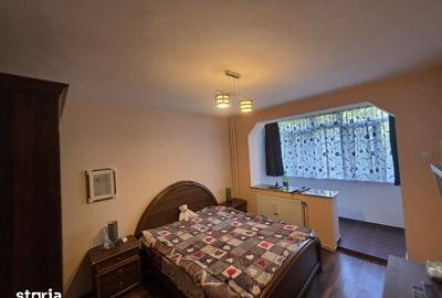 Apartament cu 3 camere decomandat în Cornișa - 5