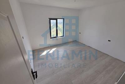Casă cu 3 camere cu Teren 343 Mp în Central - 4