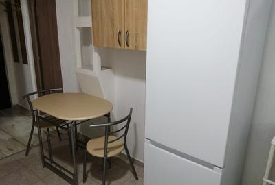 Garsonieră decomandată în Central - 6