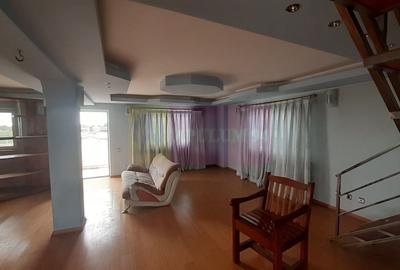 Casă individuală cu 7 camere cu Canalizare în Central - 15