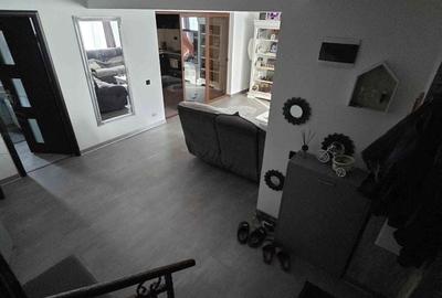 Casă cu 4 camere cu Teren 80 Mp în Priseaca - 4