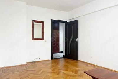 Apartament cu 3 camere decomandat în Central - 2