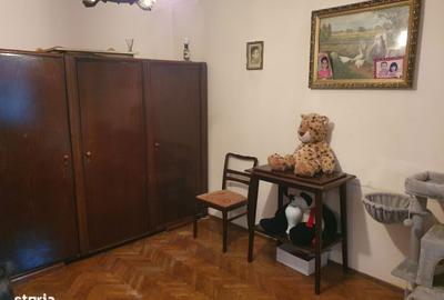 Apartament cu 4 camere decomandat în Drumul Taberei - 13
