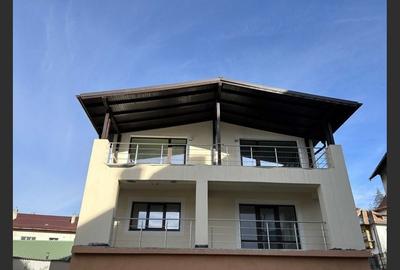 Casă cu 3 camere cu Canalizare în Cetățuia - 6