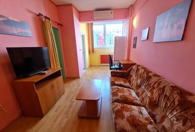 Apartament cu 2 camere semidecomandat, mobilat în UTA - 3