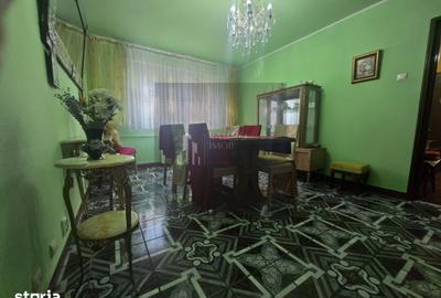 Apartament cu 3 camere decomandat în Rahova