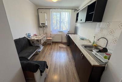 Apartament cu 2 camere semidecomandat în Micro 19