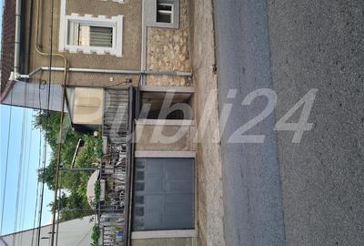 Casă cu 4 camere în Moroasa 1