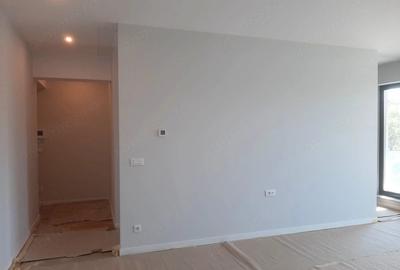 Apartament cu 2 camere semidecomandat în Dămăroaia