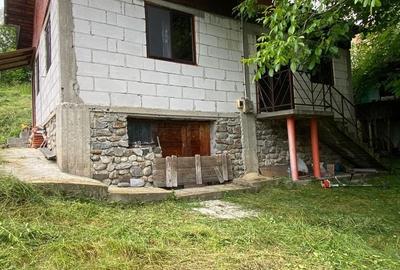 Casă cu 3 camere în Slatina - 4