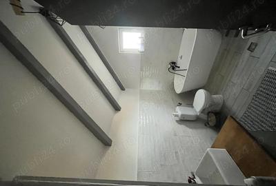 Apartament cu 4 camere decomandat în Zăvoi - 1