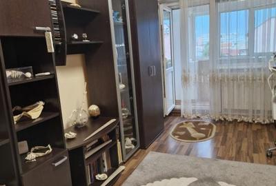 Apartament cu 2 camere în Tomis II