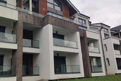 Apartament cu 3 camere în Cristian - 1