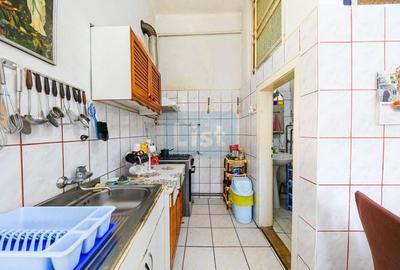 Casă cu 4 camere cu Canalizare în Central - 13