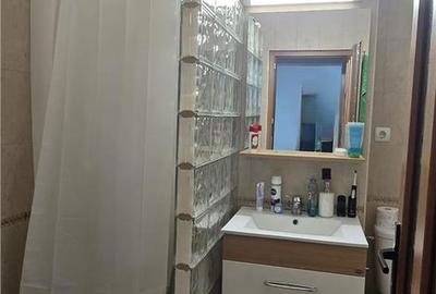 Apartament cu 3 camere în Decebal - 8