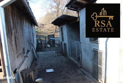Casă cu 4 camere în Barcanele