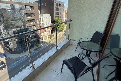 Apartament cu 3 camere decomandat, mobilat în Stadion