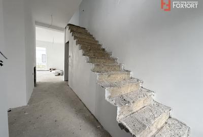 Duplex cu 3 camere cu Canalizare în Moșnița Veche - 5