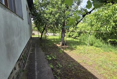 Casă cu 3 camere în Central