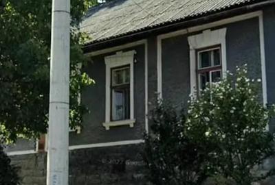 Casă cu 3 camere cu Teren 300 Mp în Central - 8