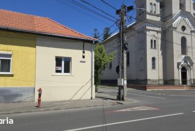 Casă cu 2 camere cu Teren 20 Mp în Central