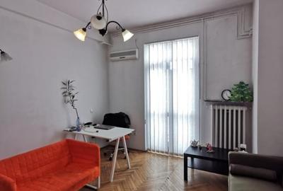 Spațiu comercial, de 115 mp, în P-ța Victoriei - 10