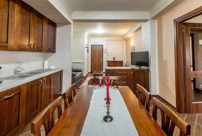Apartament cu 3 camere decomandat în Central - 4