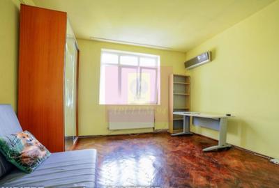 Garsonieră decomandată, mobilată în Cantemir
