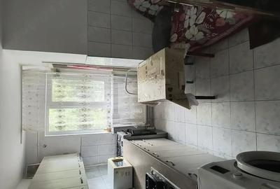 Apartament cu 2 camere semidecomandat în George Enescu