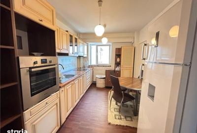 Apartament cu 3 camere decomandat în Vasile Alecsandri