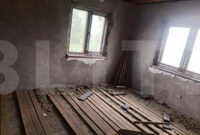 Casă cu 5 camere cu Teren 1400 Mp în Dorohoi