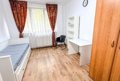 Apartament cu 3 camere decomandat, mobilat în Central