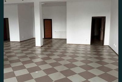 Casă cu 4 camere în Rași - 2