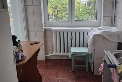 Apartament cu 2 camere semidecomandat în Dristor
