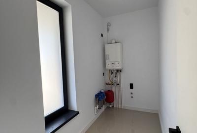 Casă cu 4 camere cu Teren 330 Mp în Central