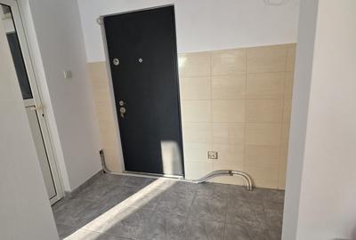 Garsonieră decomandată în Central - 2