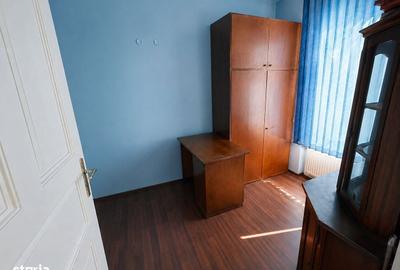 Apartament cu 3 camere în Traian