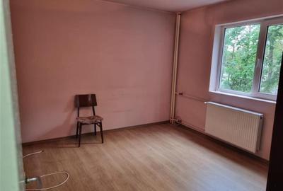 Apartament cu 2 camere decomandat în Vest - 3