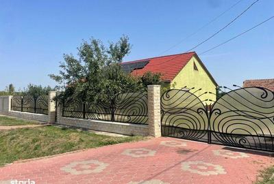 Casă cu 4 camere cu Teren 180 Mp în Cefa - 1