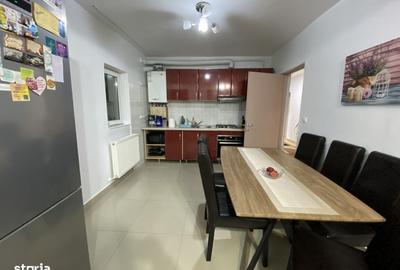 Apartament cu 4 camere în Calea Moldovei