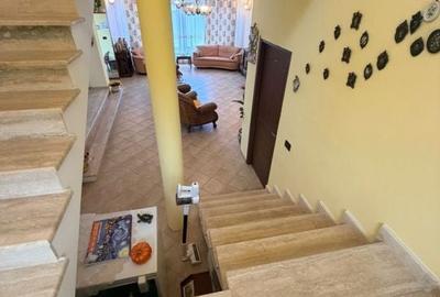 Casă cu 6 camere cu Teren 600 Mp în Bordei - 11