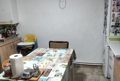 Casă cu 3 camere cu Teren 1800 Mp în Central