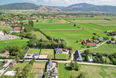 Teren Construcții intravilan de 1000 mp, în Băcel - 3