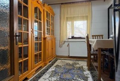 Apartament cu 3 camere decomandat în Bistrița Lac