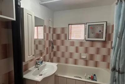 Apartament cu 2 camere decomandat în Buzaului